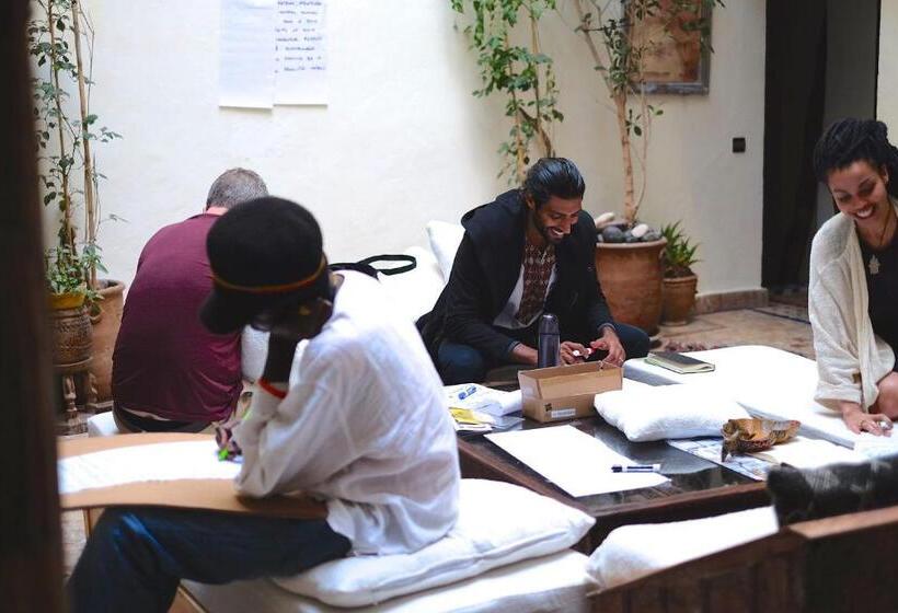 پانسیون Riad Kafila