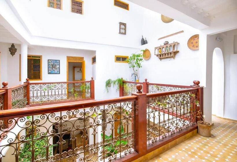 پانسیون Riad Kafila