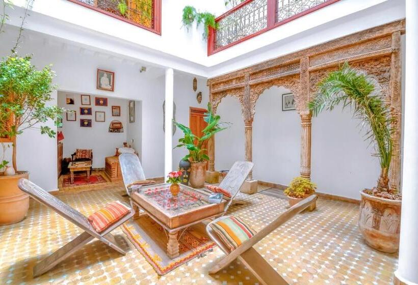 پانسیون Riad Kafila