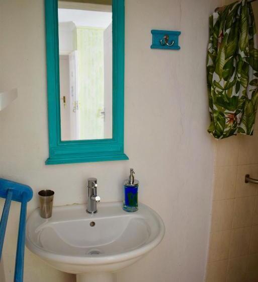 پانسیون The Green Palm Cottage