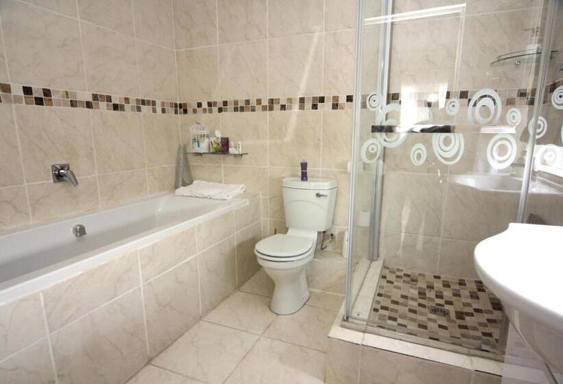 پانسیون The Symphony Guest House