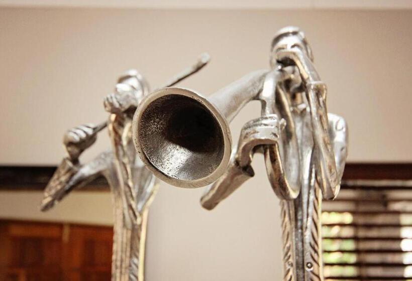 پانسیون The Symphony Guest House