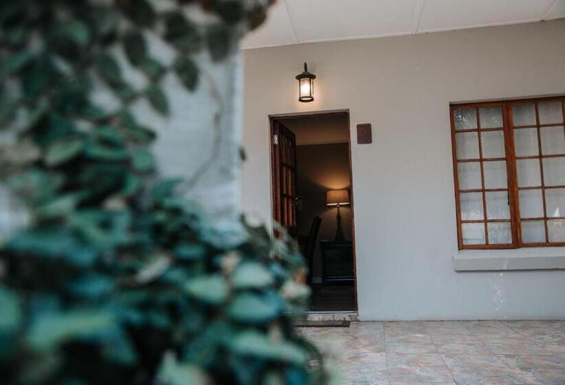 پانسیون The Symphony Guest House