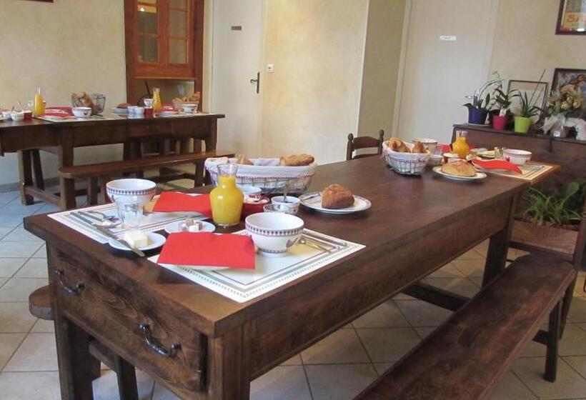 فندق صغير Auberge Les Volcans