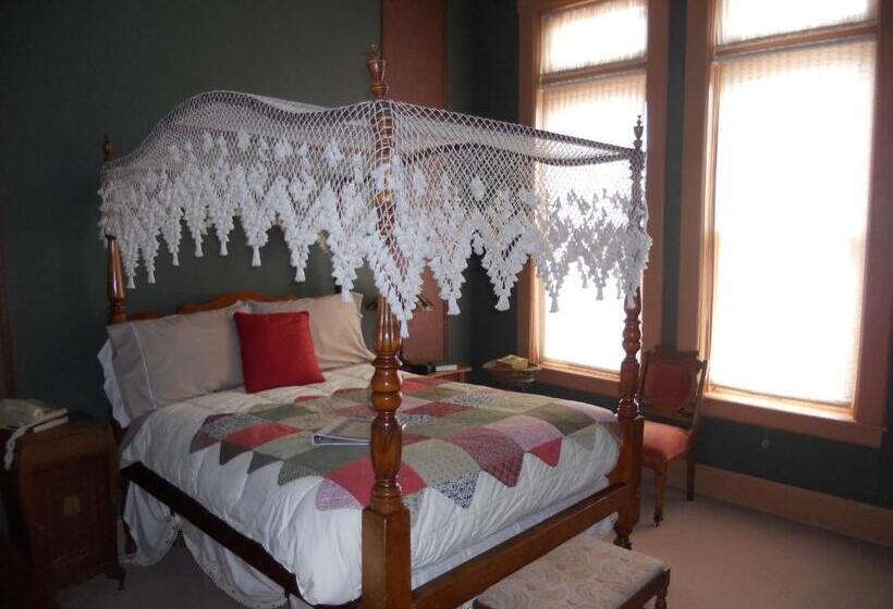 فندق صغير Landmark Inn At The Historic Bank Of Oberlin