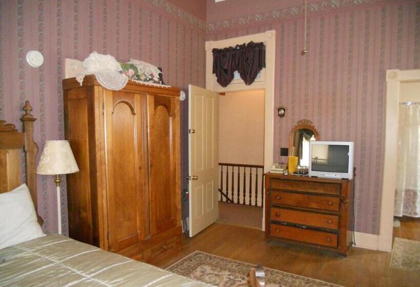 فندق صغير Landmark Inn At The Historic Bank Of Oberlin