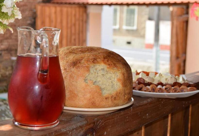 בית מלון כפרי Casa Saseasca