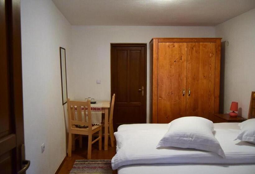 בית מלון כפרי Casa Saseasca