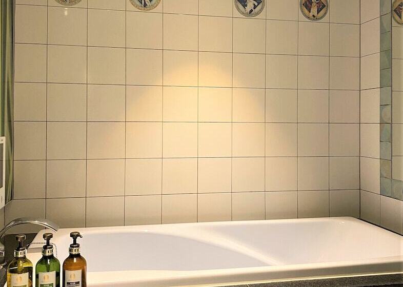 Отель Venus Neo