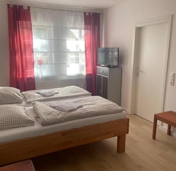 Пансион Bavaria Wirtshaus Hotel & Gästezimmer Frankenberg Eder