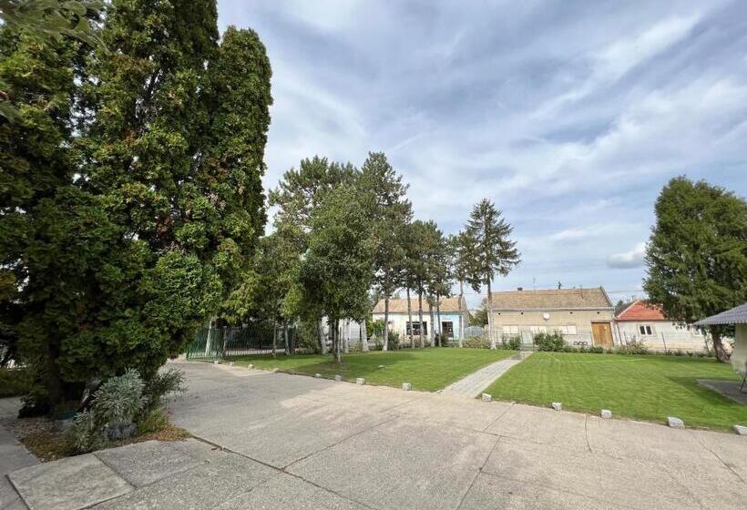 پانسیون Bezdan Guesthouse