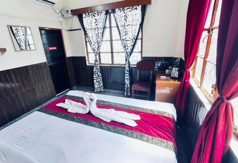 بنسيون Family Guest House