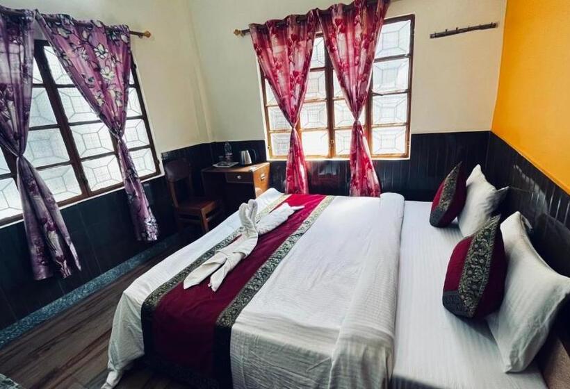 بنسيون Family Guest House