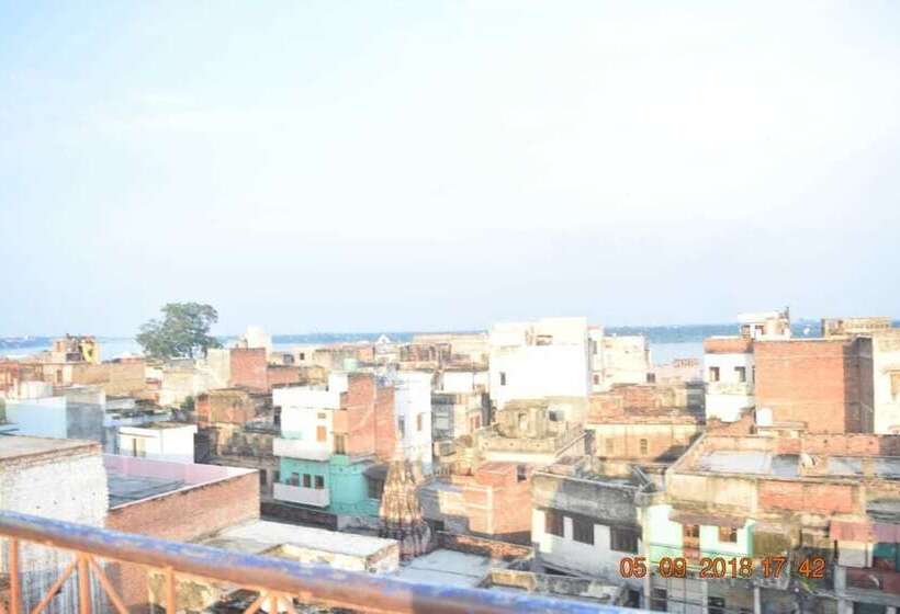 بنسيون Family Guest House