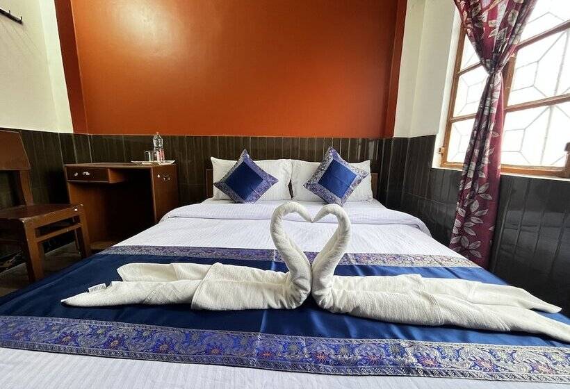 بنسيون Family Guest House