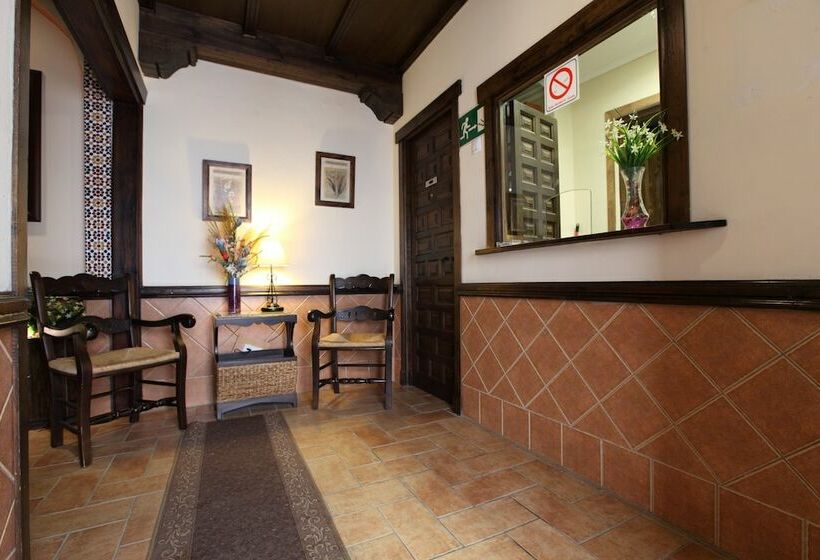 پانسیون Hostal Rocio