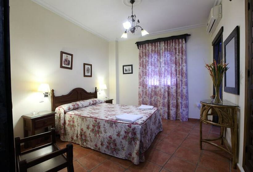 פנסיון Hostal Rocio