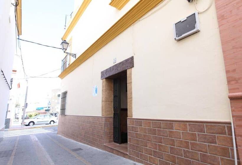 پانسیون Hostal Rocio