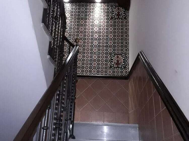 پانسیون Hostal Rocio