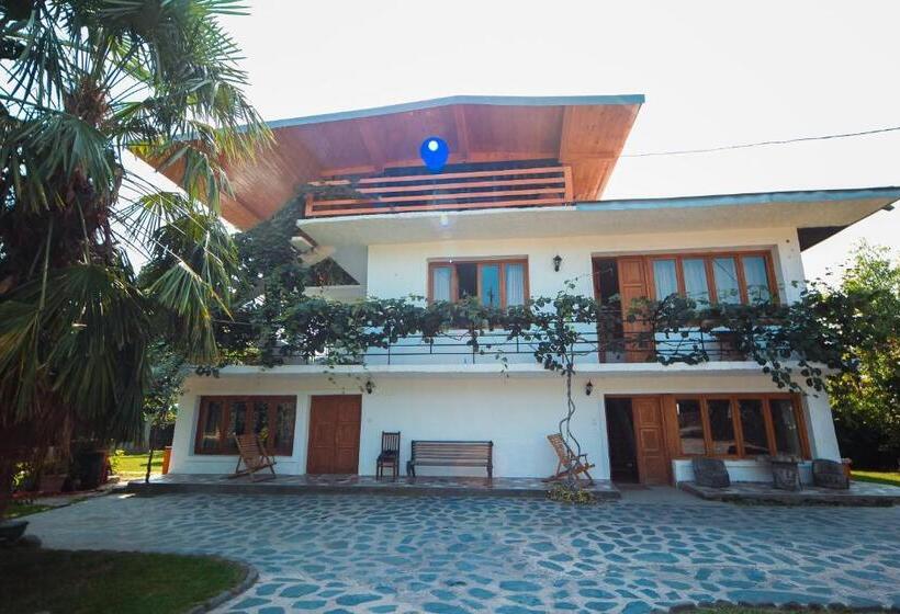 پانسیون Isev Kvareli