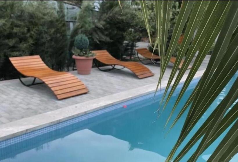 پانسیون Isev Kvareli