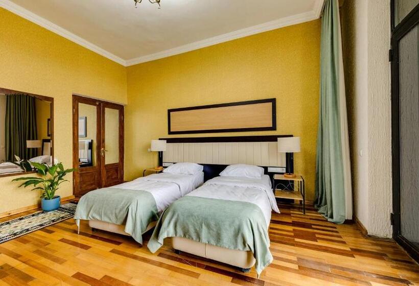 پانسیون Isev Kvareli