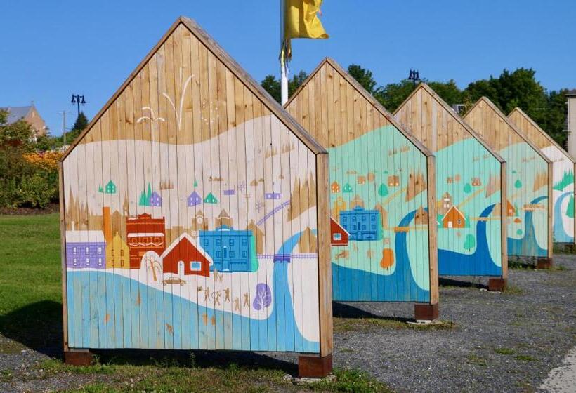 بنسيون Maison Du Lac