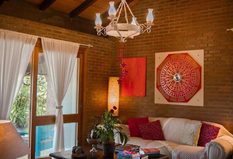 بنسيون Morada Das Bromelias