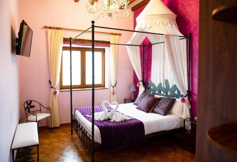 پانسیون Posada La Fabula