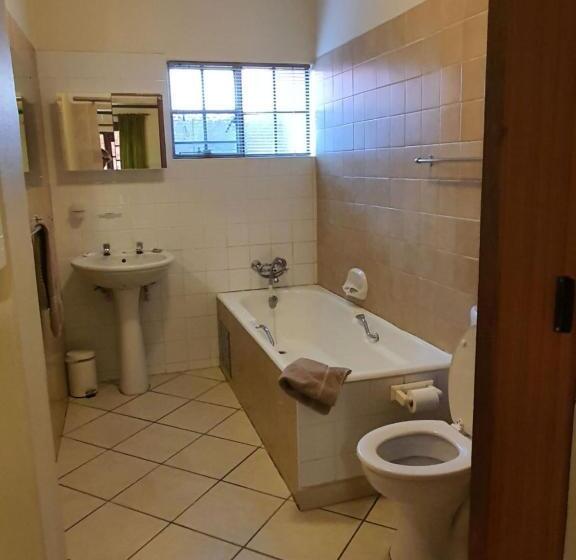 膳宿费 Tamboti House