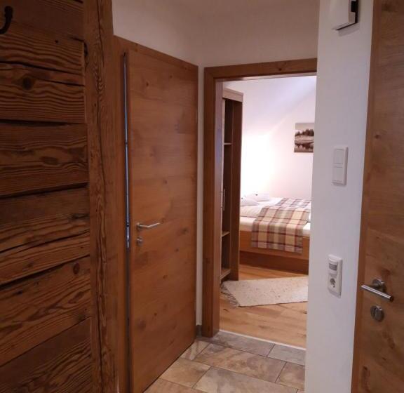 فندق صغير Gasthaus Brandlwirt