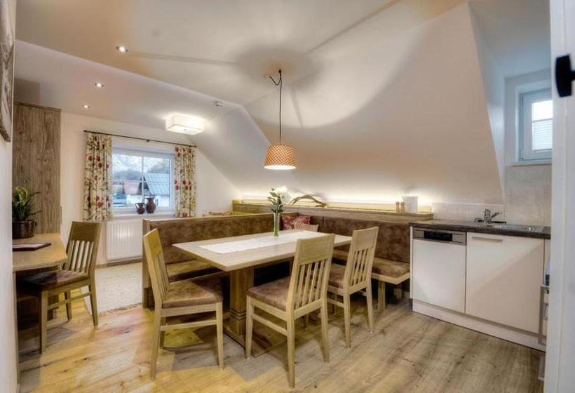 فندق صغير Gasthaus Brandlwirt