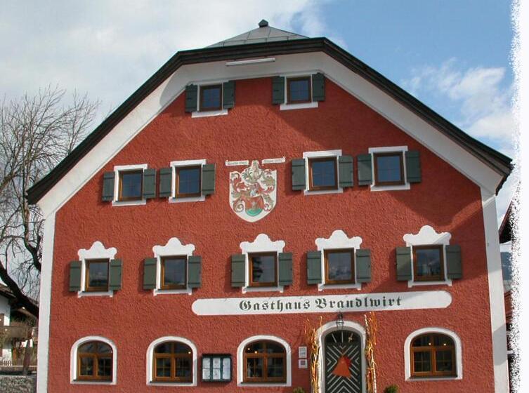 فندق صغير Gasthaus Brandlwirt