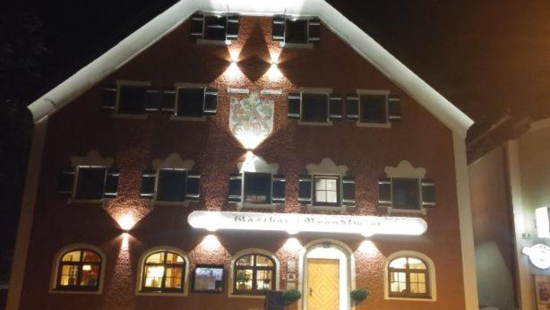 فندق صغير Gasthaus Brandlwirt