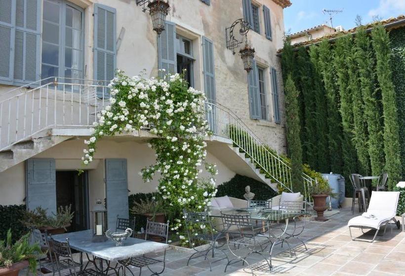 민박 Le Petit Chateau