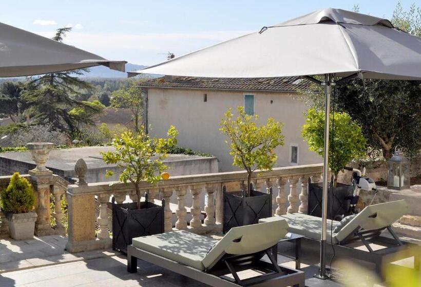 민박 Le Petit Chateau