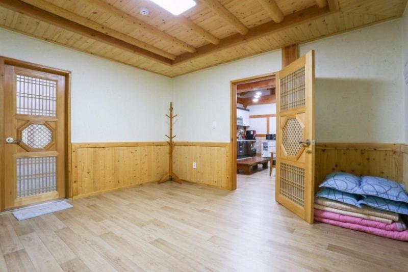 Suncheon Sagyejeol Haeoreum Hanok Pension