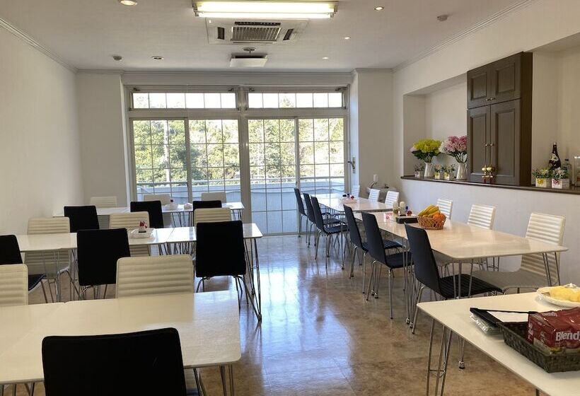 בית מלון כפרי Lake&forest Flower Villa