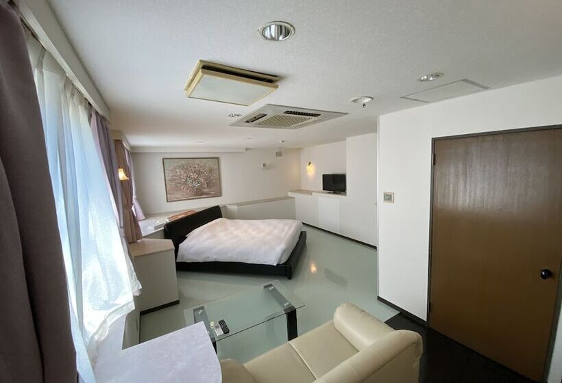 בית מלון כפרי Lake&forest Flower Villa