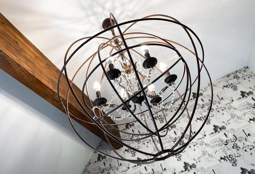 ホテル Helen Browning's Royal Oak