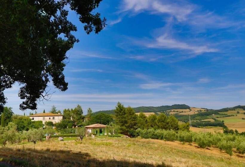 هتل Il Poggio Di Teo