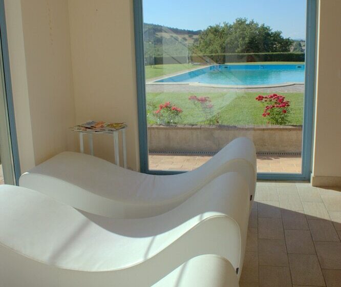 هتل Il Poggio Di Teo