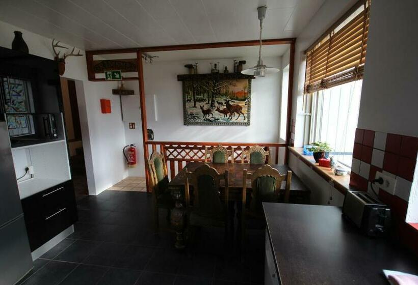 پانسیون Hamrahlíð 9 Guesthouse