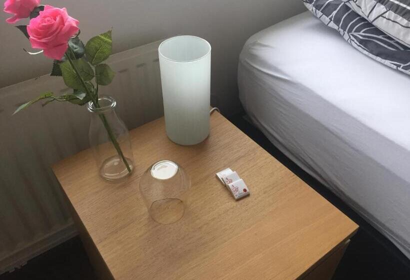 پانسیون Hamrahlíð 9 Guesthouse