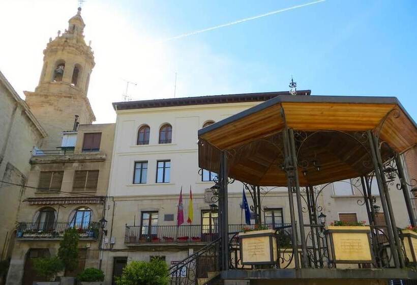 پانسیون Hostal La Uva