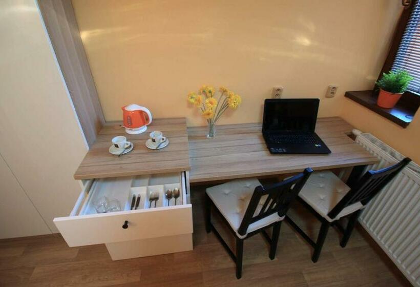 פנסיון U Admirala