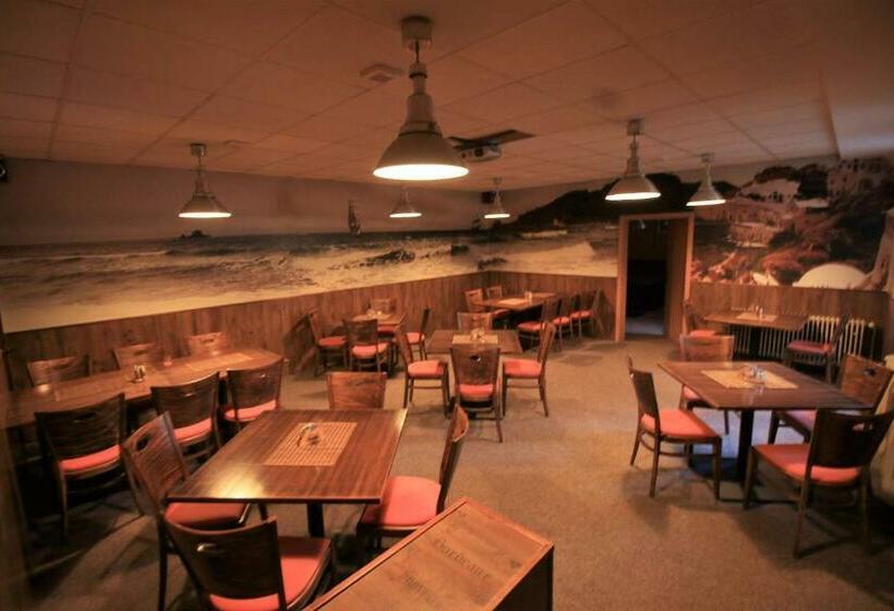 פנסיון U Admirala