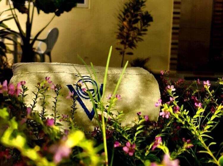 پانسیون Vieni Qua Grand