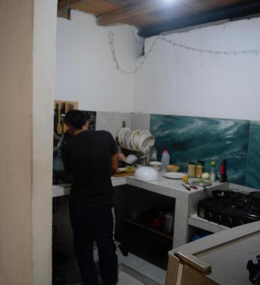 호스텔 Hostal Música Y Arte