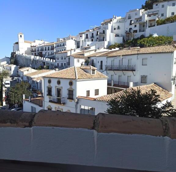 Общежитие La Jarana Casa